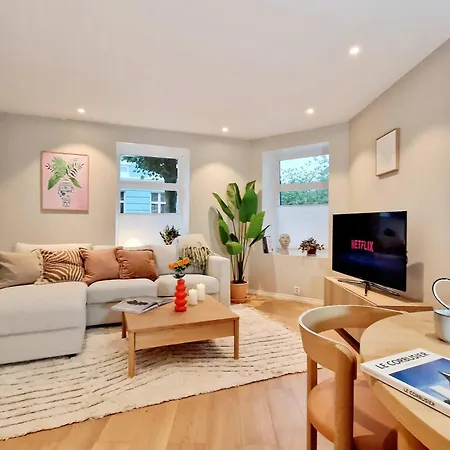 King Bed Renovated And Cozy Near Bryggen * 베르겐