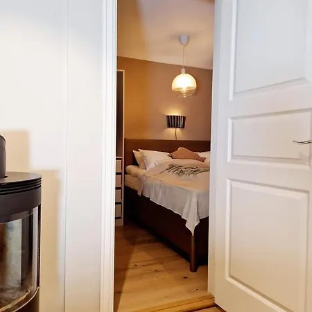 Дом отдыха King Bed Renovated And Cozy Near Bryggen Берген