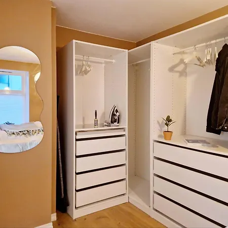 Semesterbostad King Bed Renovated And Cozy Near Bryggen
