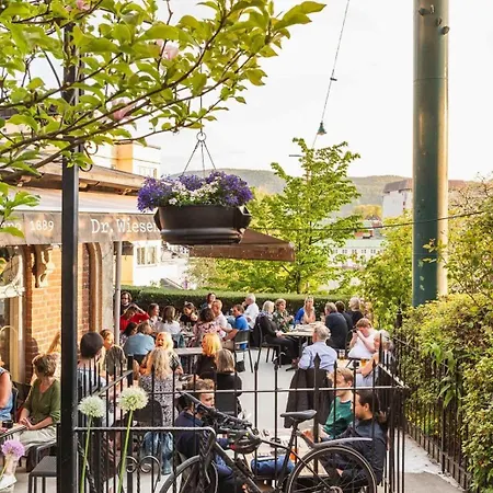 King Bed Renovated And Cozy Near Bryggen Дом отдыха