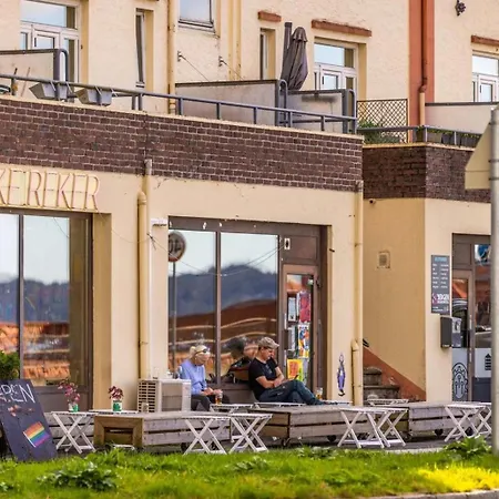 King Bed Renovated And Cozy Near Bryggen Semesterbostad *