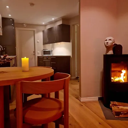 Feriehus King Bed Renovated&cozy Near Bryggen *